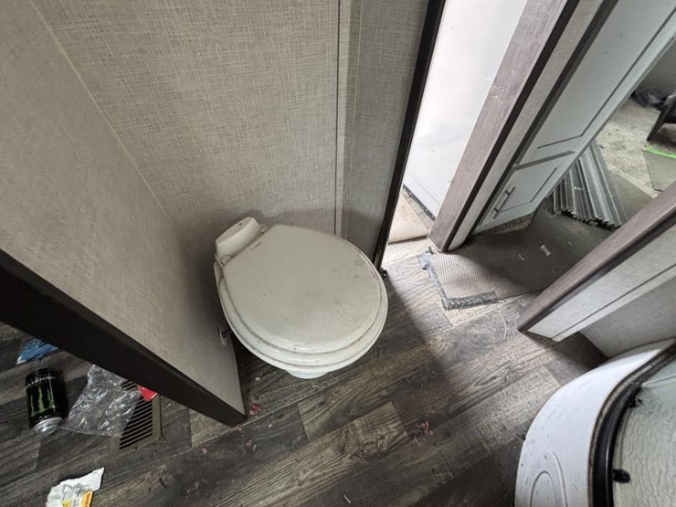 2020-premier-bl24rkpr20-travel-trailer-image-31