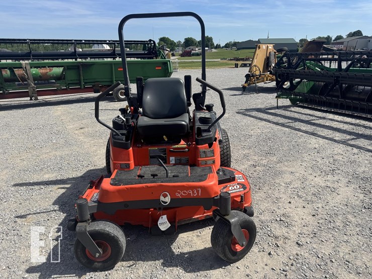 kubota-zg327-image-2