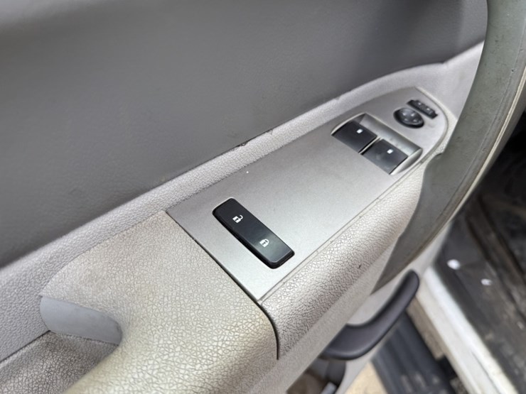 2013-liftmoore-3200ree-image-34