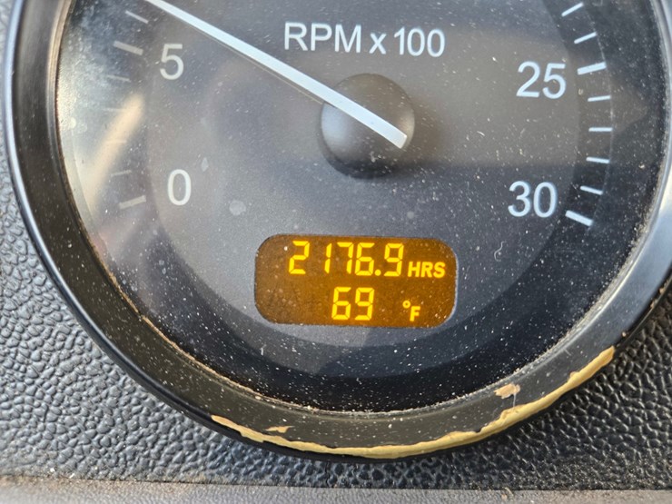 2013-peterbilt-386-image-61