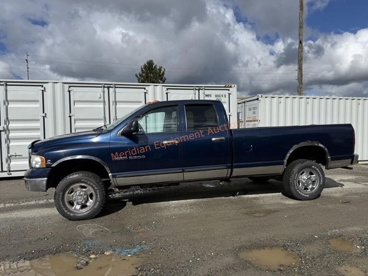 2004-dodge-ram-3500-image-2