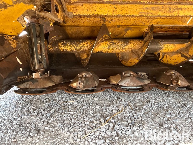 2011-new-holland-h8080-image-13