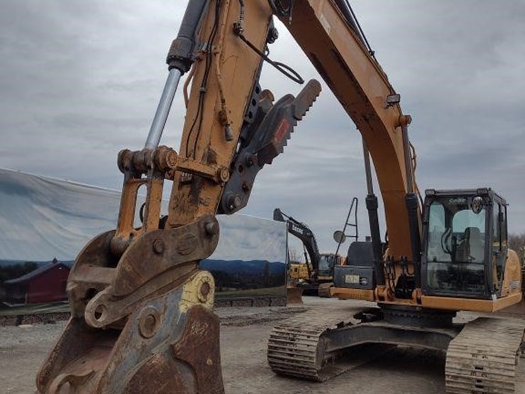 2015-case-cx250c-image-18