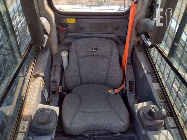 2023-deere-333g-image-9