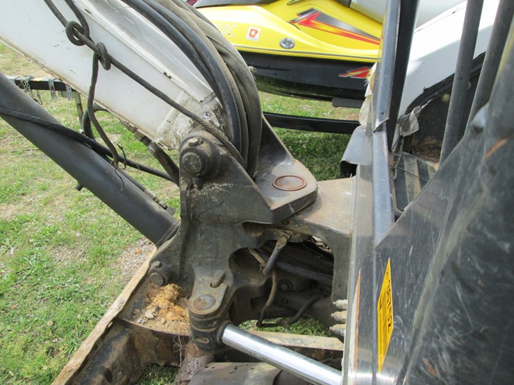 2016-bobcat-e35-image-33