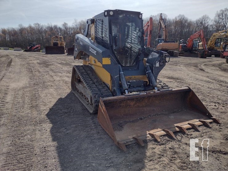 2023-deere-333g-image-31