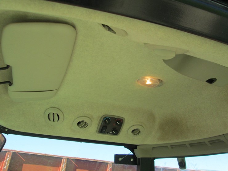 john-deere-4066r-image-36