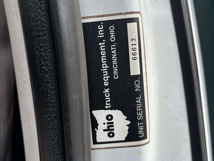 2001-ford-f550-image-28