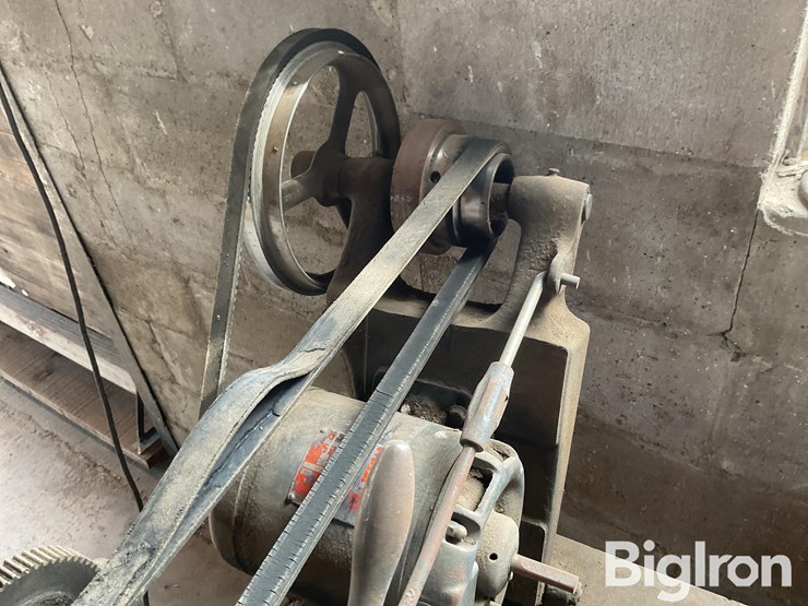 south-bend-model-a-9”-metal-lathe-image-12