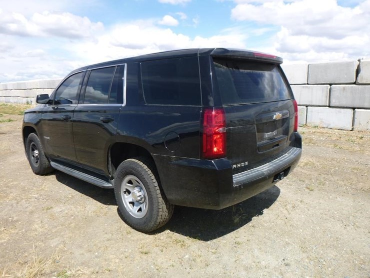 2019-chevrolet-tahoe-image-5