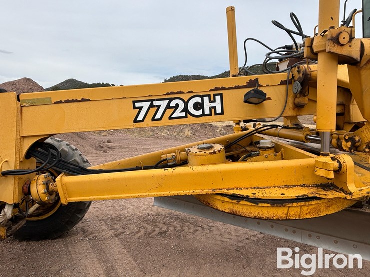 1999-deere-772ch-image-9