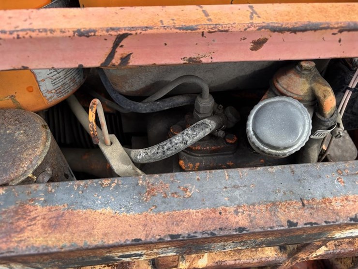 rammax-tandem-vibratory-trench-roller-image-12