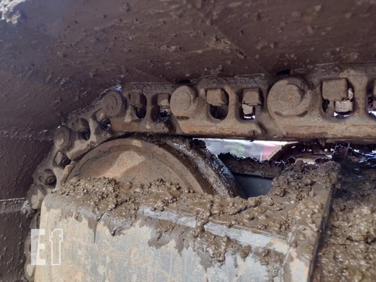 2020-volvo-ec220e-lr-image-37