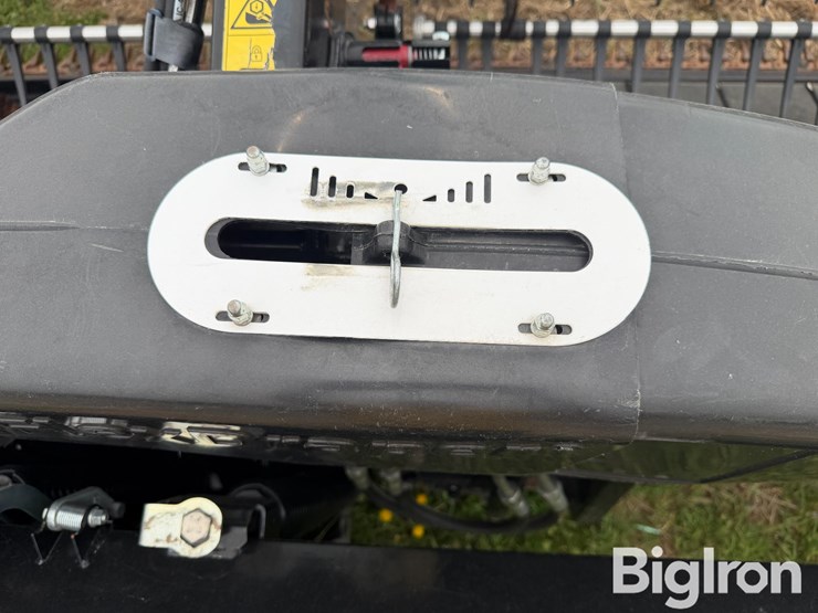 2022-mac-don-fd240-image-17