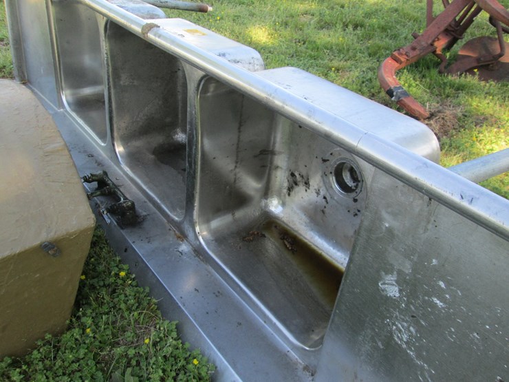 #36717-•-triple-compartment-stainless-steel-sink-image-4