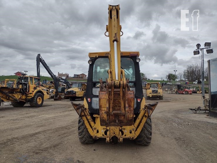 1995-deere-300d-image-4