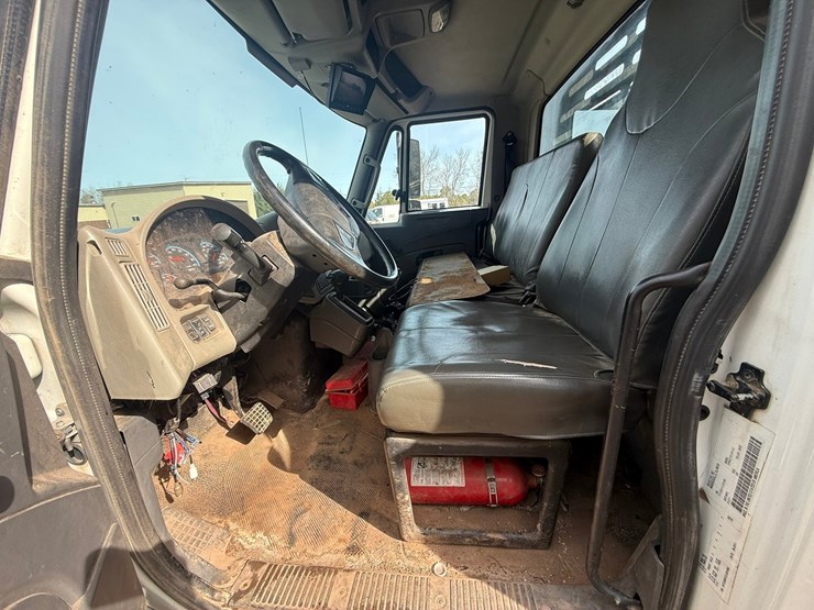 2011-international-terrastar-image-37