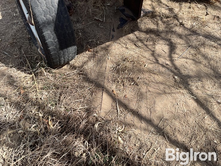 noble-1-x-5,-m-blade-plow-image-15