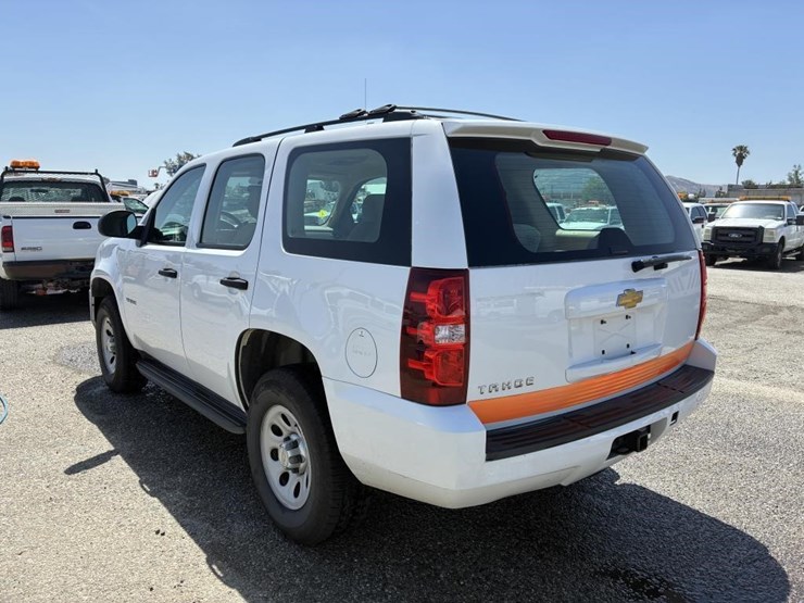 2014-chevrolet-tahoe-image-4