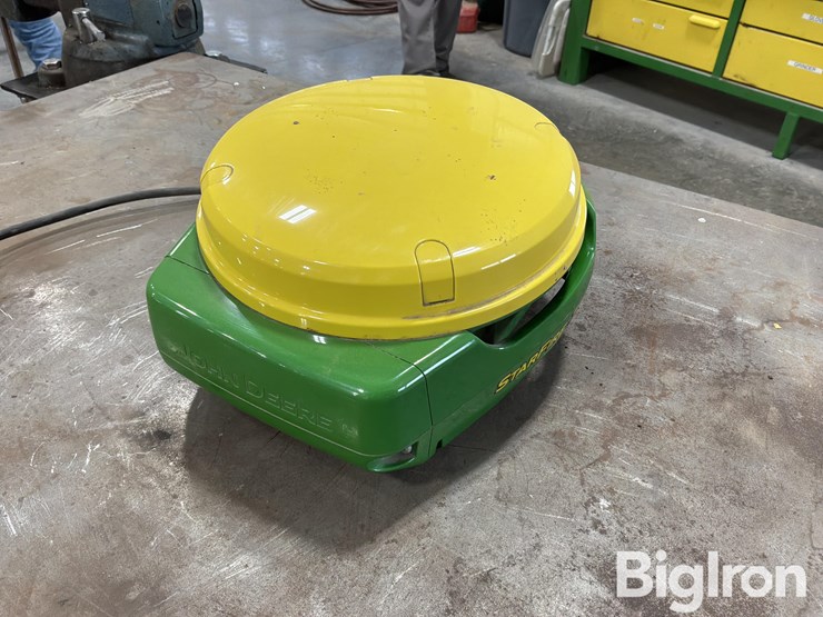 2025-john-deere-7500-image-5