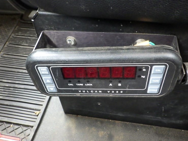 2017-kenworth-t800-image-87