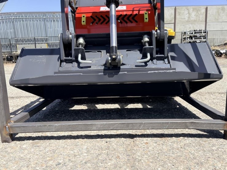 2026-zjg-zj-380-skid-steer-loader-image-5