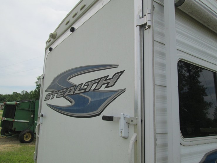 #36745-•-2011-forrest-river-stealth-24'-t/a-travel-trailer-4x4tsfw22bc009247-image-11