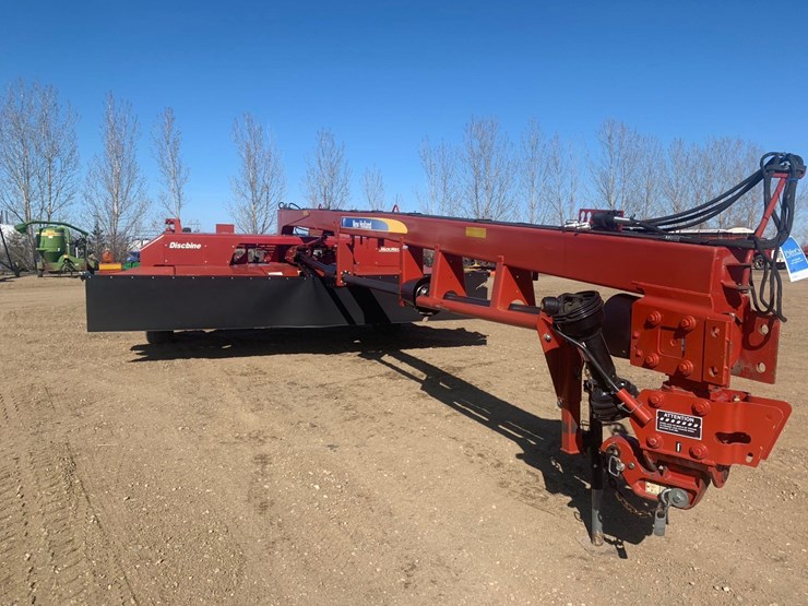 2011-new-holland-h7460-discbine-image-3