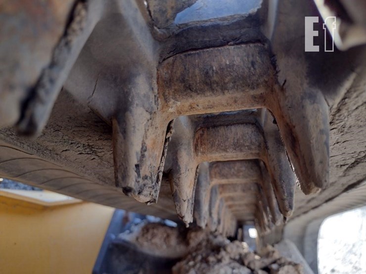 2015-volvo-mct125c-image-27