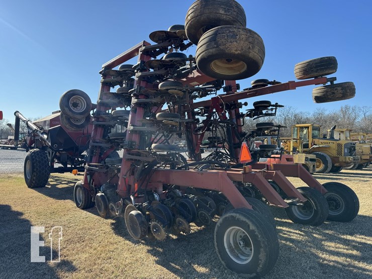 case-ih-2400-image-22