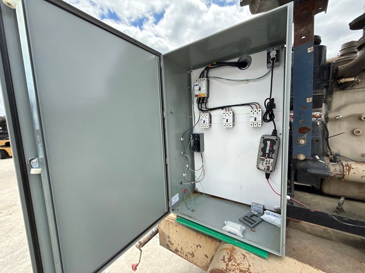 massey-ferguson-8-image-10