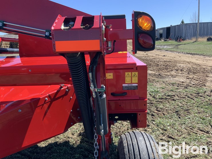 2023-massey-ferguson-1393-image-17