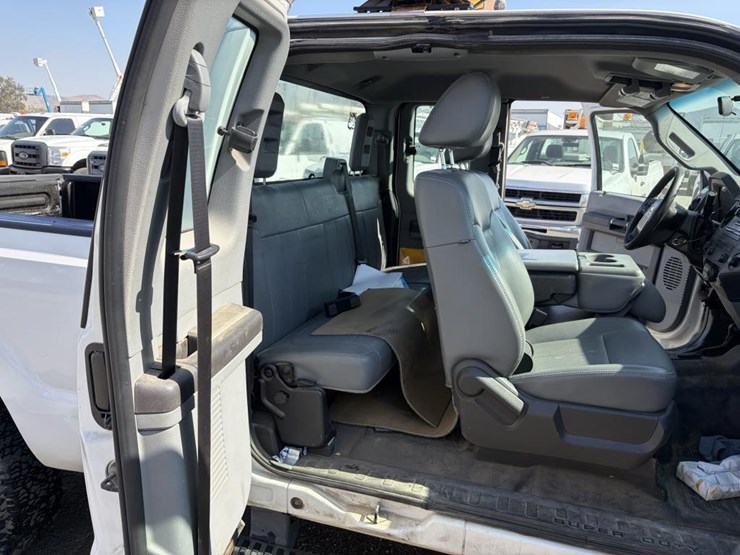 2011-ford-f250-image-11