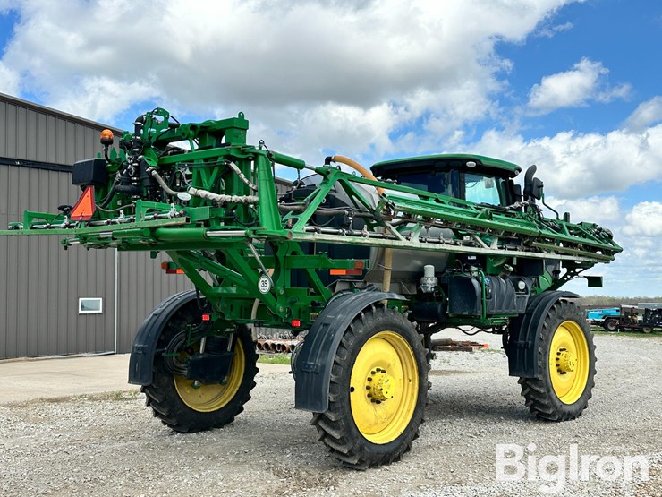 2020-john-deere-r4038-image-5