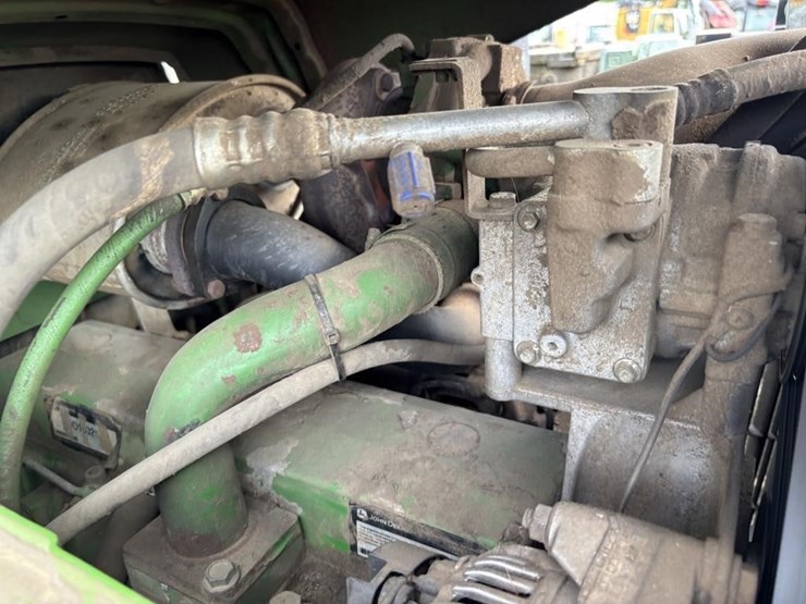 2001-john-deere-6410-image-56