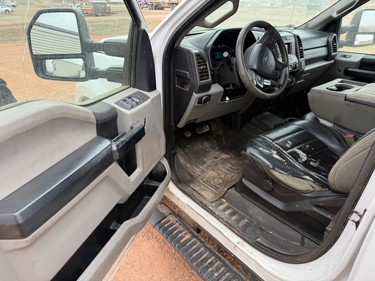 2019-ford-f250-image-12
