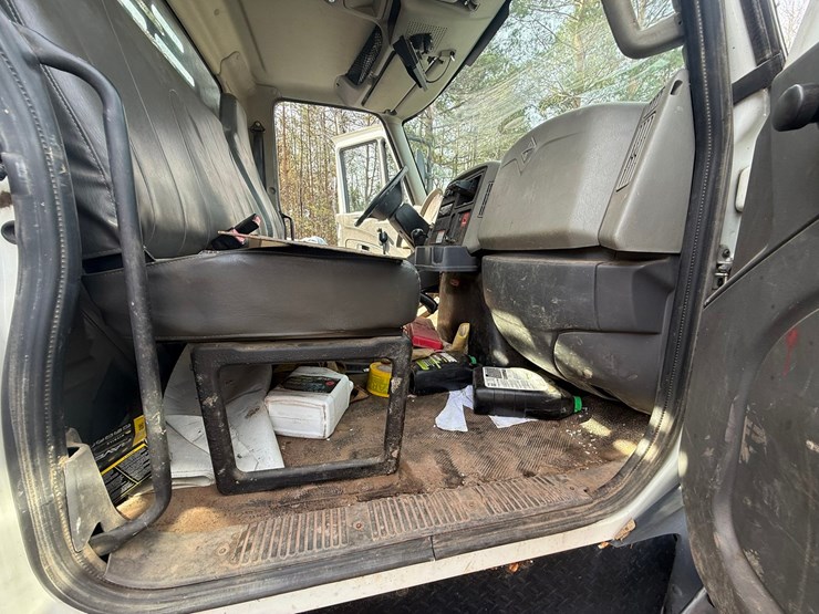 2011-international-terrastar-image-35