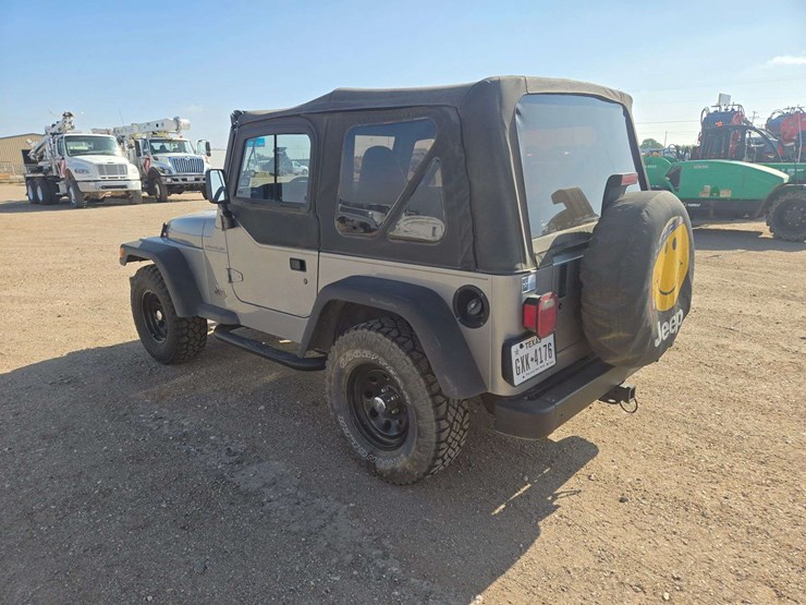 2000-jeep-wrangler-image-5