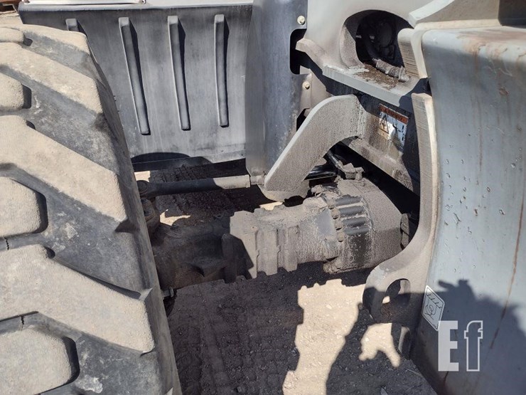 2004-jlg-g6-42a-image-25