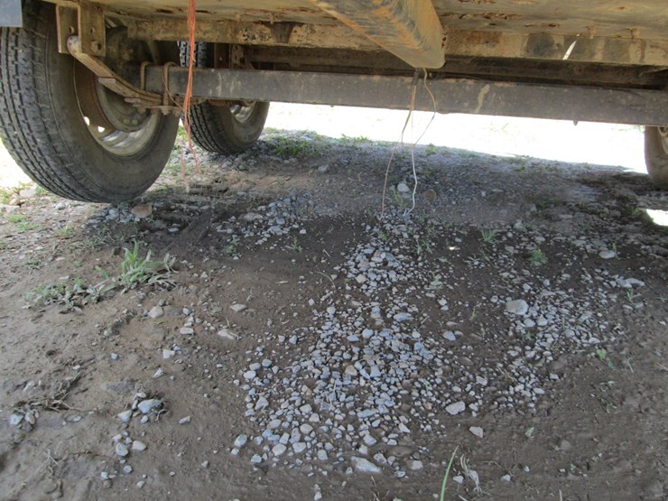 #36732-•-mi-t-m-102"-t/a-steel-3500-power-washer-trailer-image-26