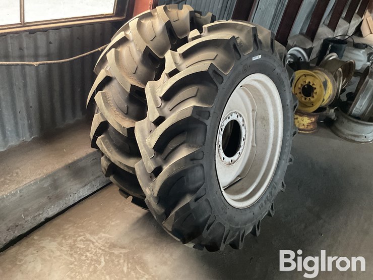 carlisle-12.4-24-tires-and-rims-image-3