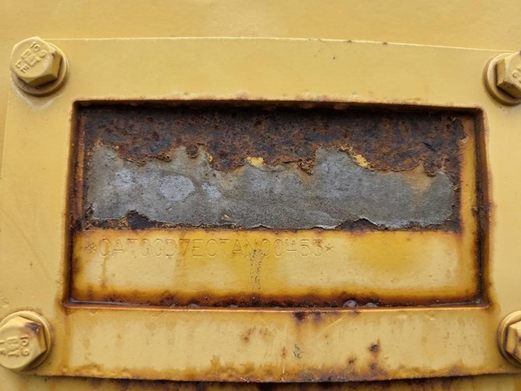 2011-caterpillar-d7e-image-6