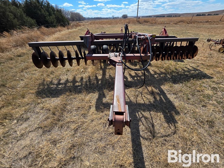 international-760-image-2