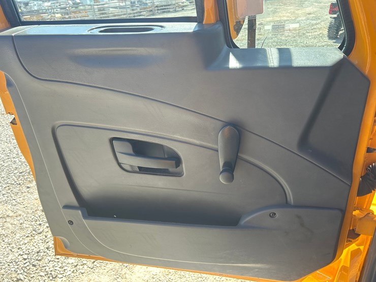 2013-international-durastar-4300-image-71