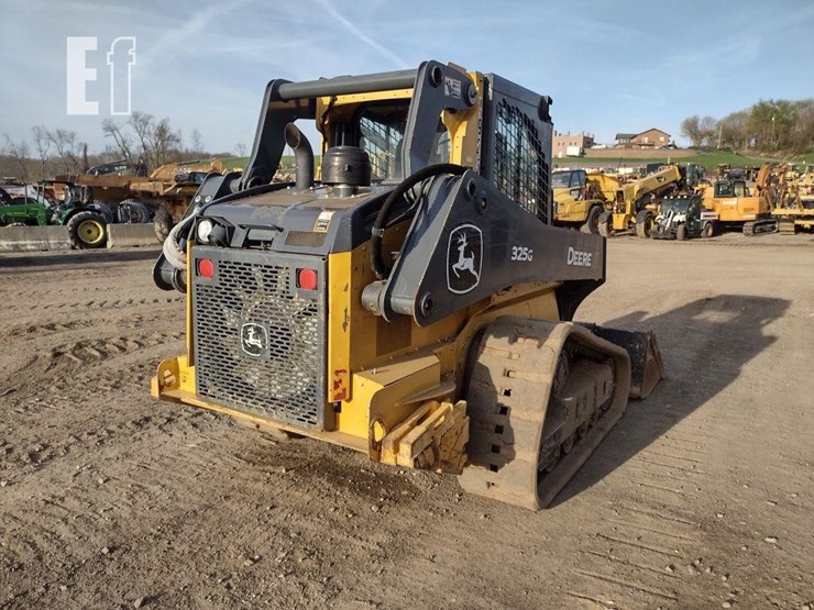 2022-deere-325g-image-33