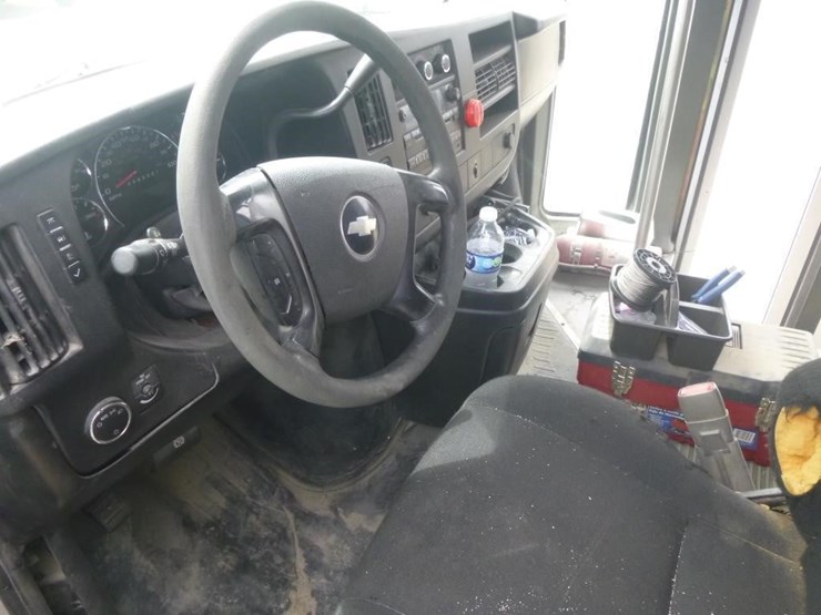 2009-chevrolet-3500-image-8