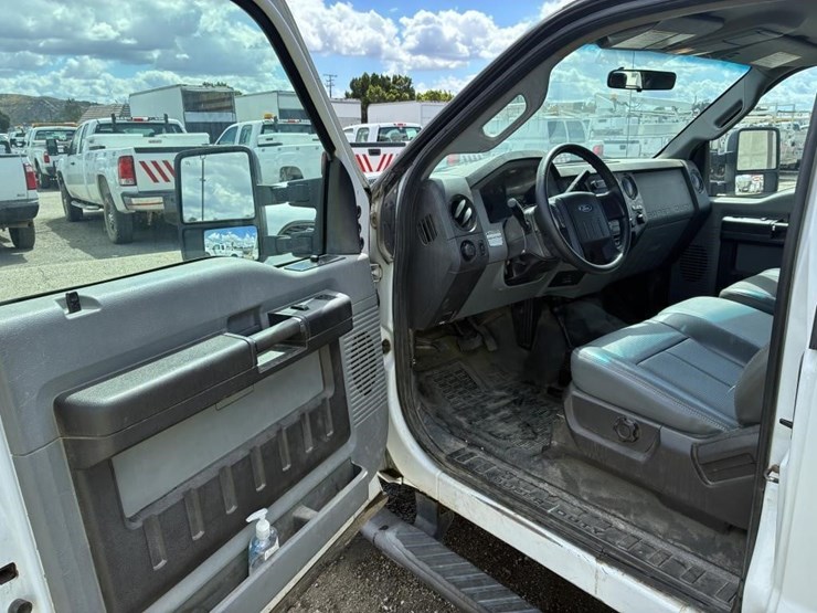 2011-ford-f250-image-12