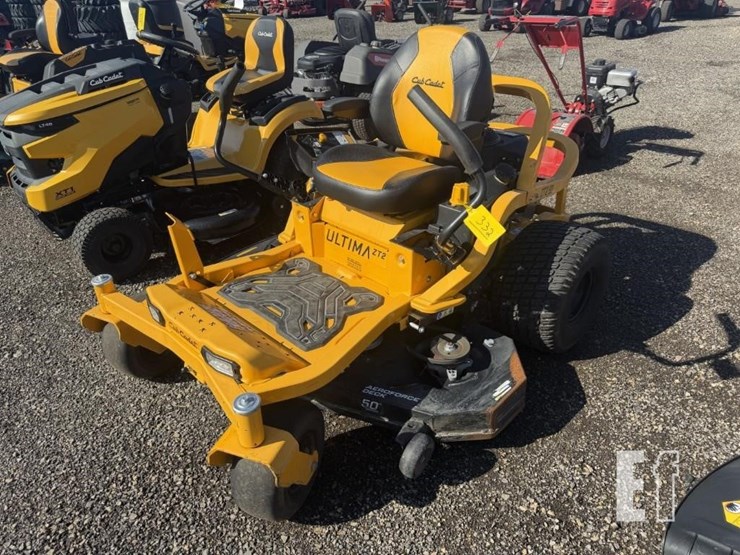 2022-cub-cadet-ultima-zt2-50-image-1