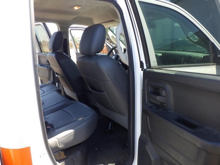 2014-dodge-1500-image-8