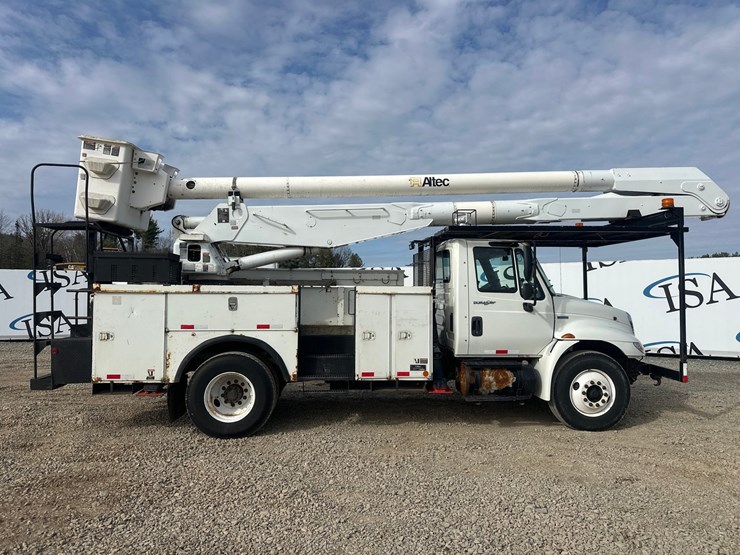 2009-international-durastar-4300-image-6